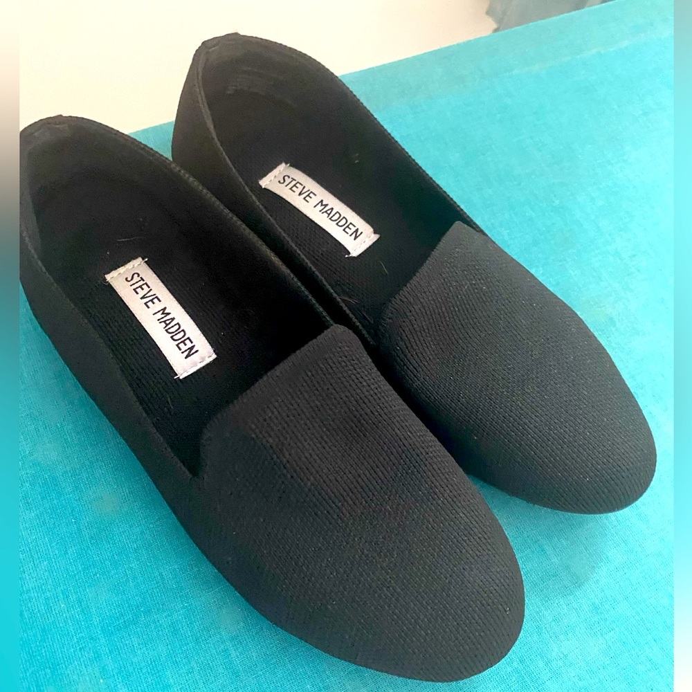 Knit black flats
